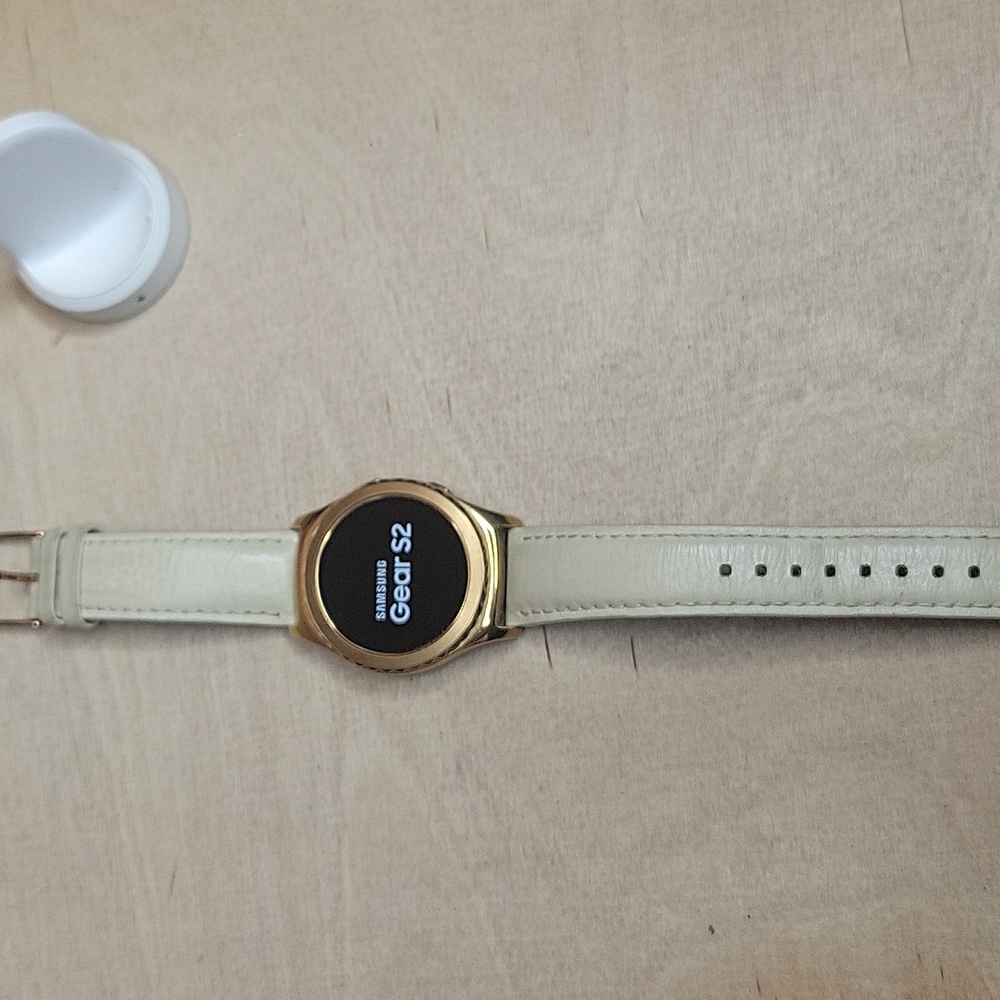 Samsung Galaxy Gear S2 Rose Gold Smartwatch Watch - Picture 2 of 7